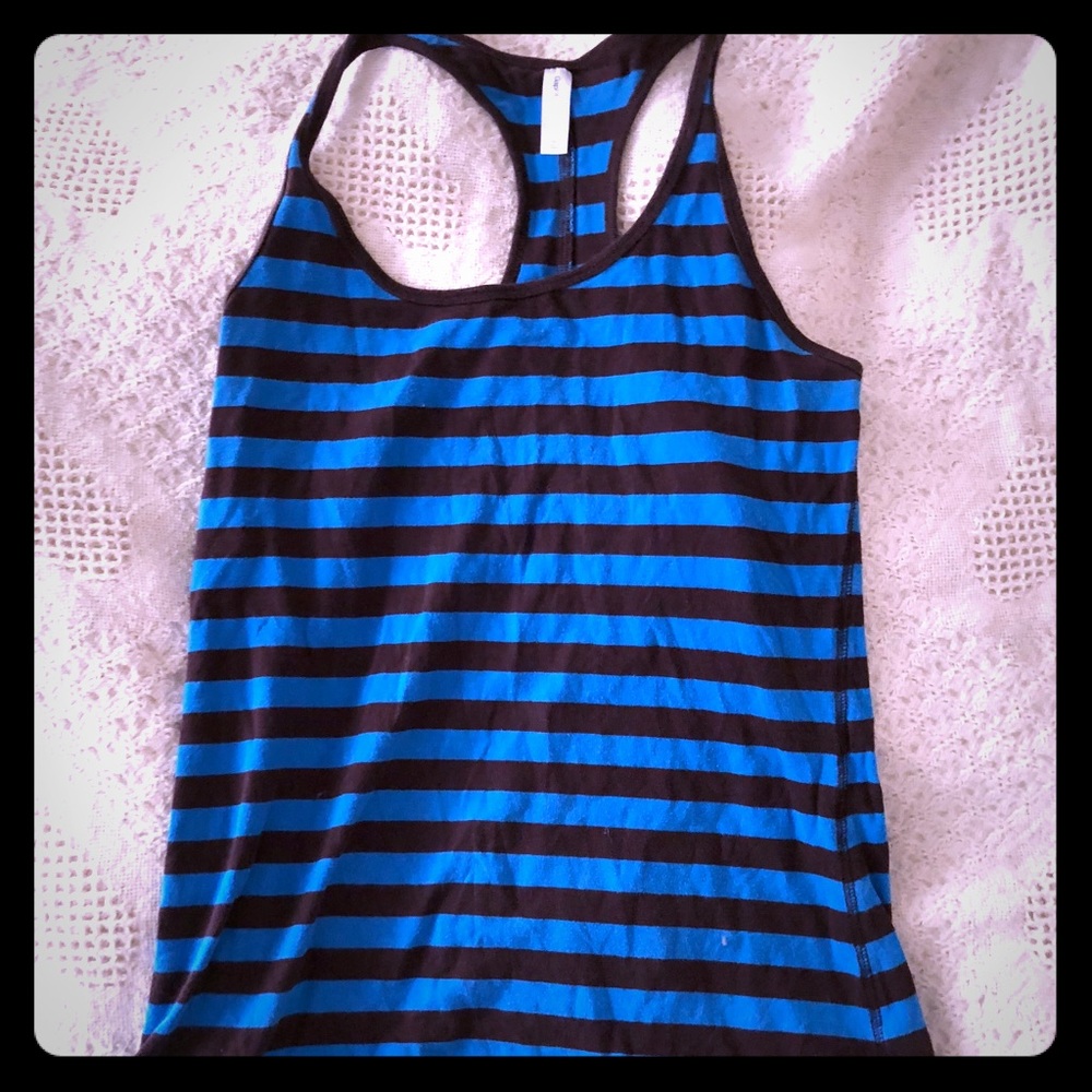 Gap fit blue/brown stripped tank
